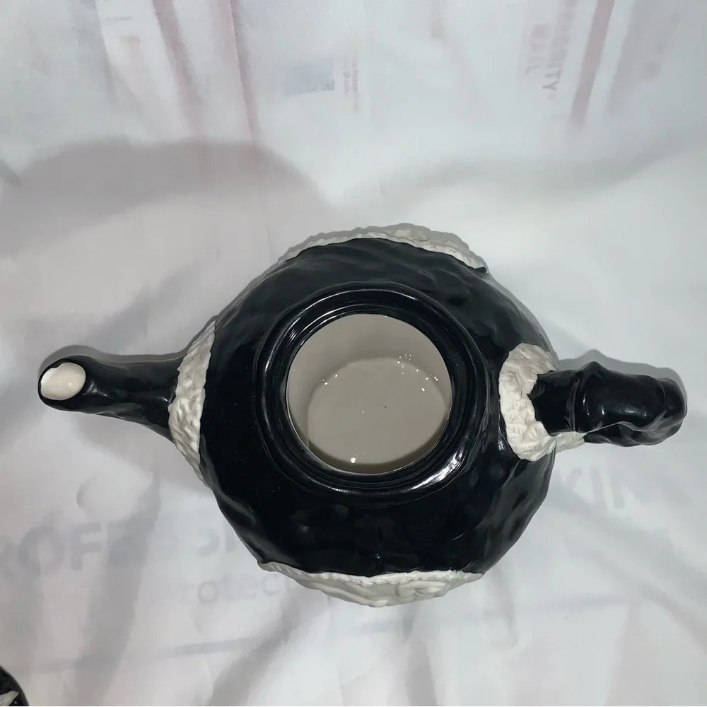 RARE! Jonathan Adler neo-classical NAÎVITÉ modern TEAPOT near mint!